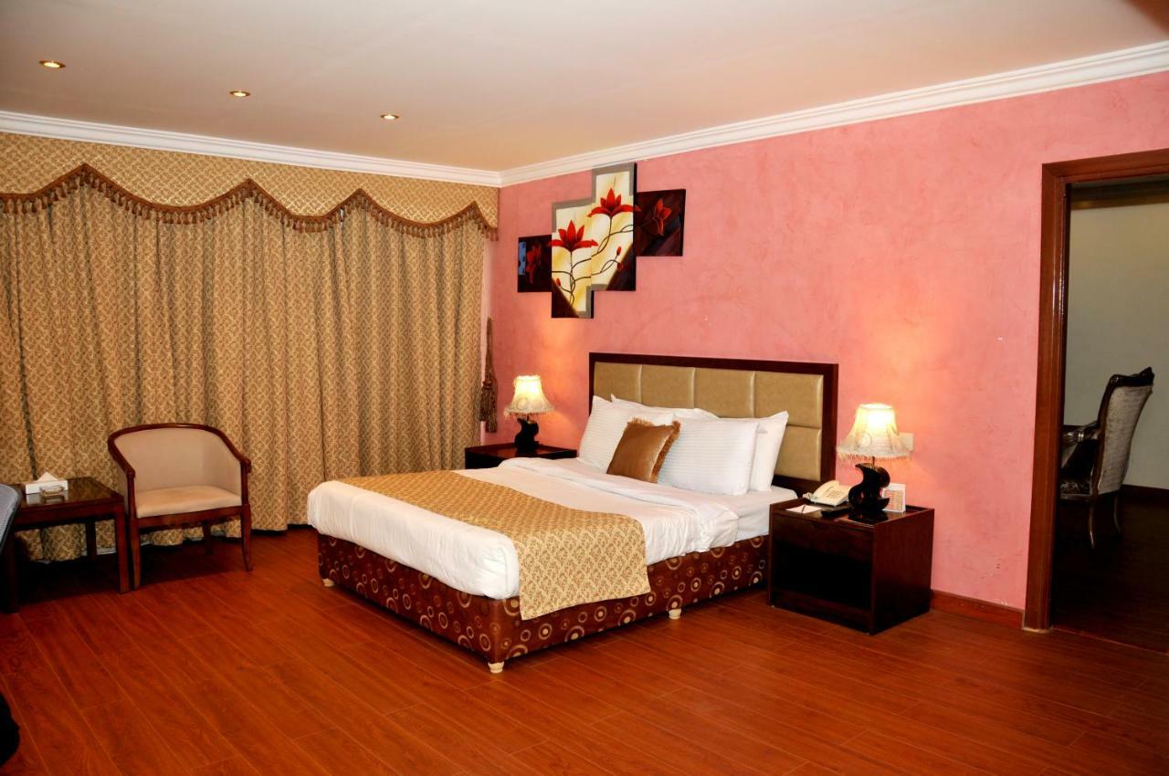 Hotel Di-Palace Riyad Dış mekan fotoğraf